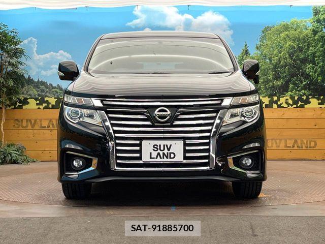 Nissan ELGRAND 2017-08 8626647-14