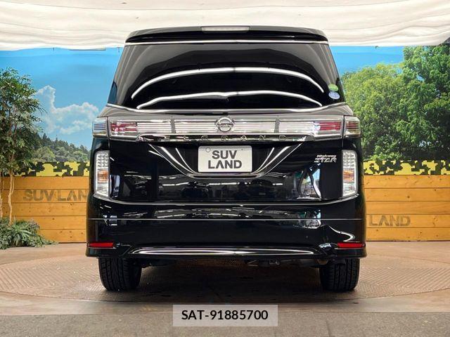 Nissan ELGRAND 2017-08 8626647-15
