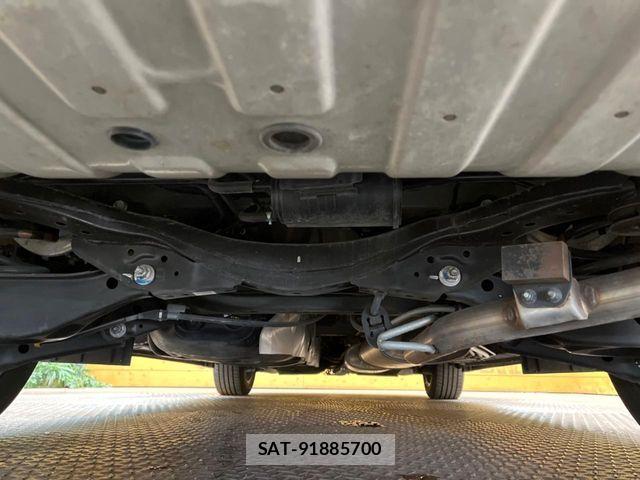Nissan ELGRAND 2017-08 8626647-19