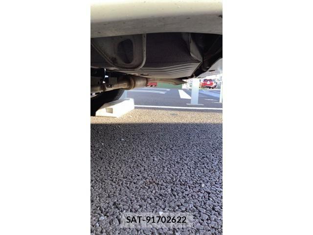Nissan ELGRAND 2011-08 8626655-19