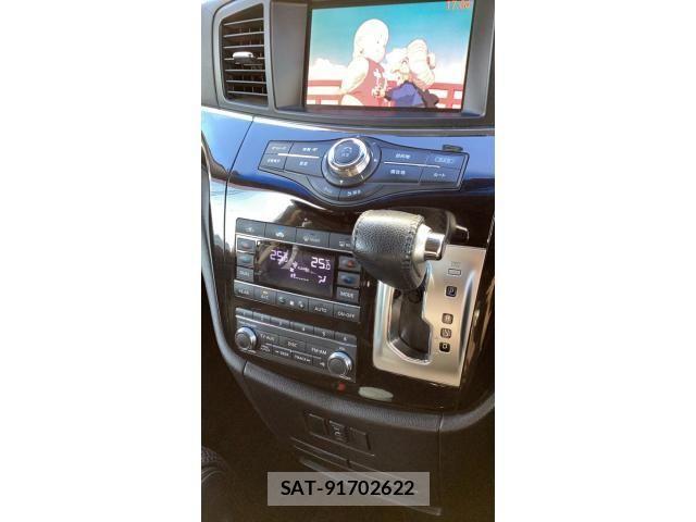 Nissan ELGRAND 2011-08 8626655-25
