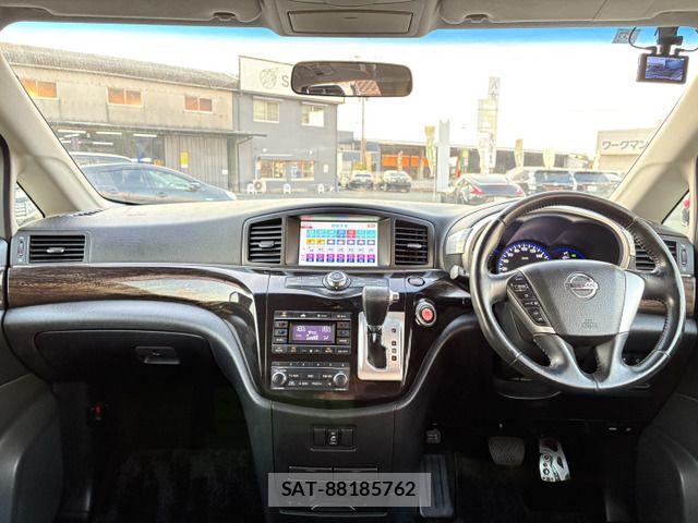 Nissan ELGRAND 2012-02 8626650-9