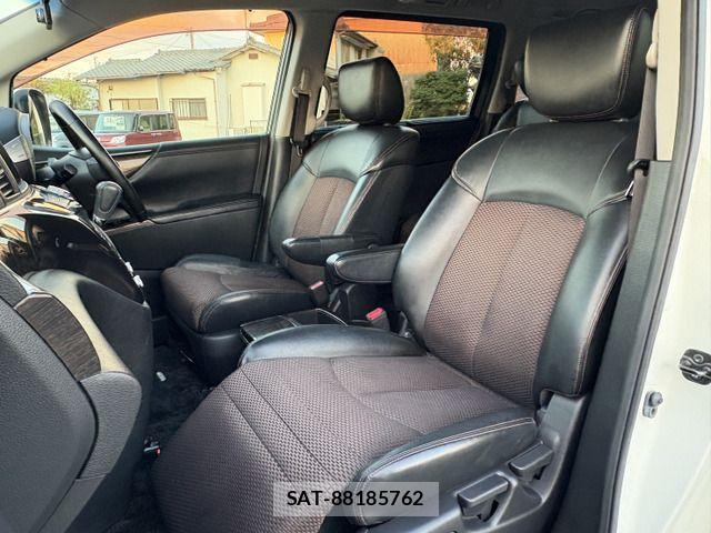 Nissan ELGRAND 2012-02 8626650-12