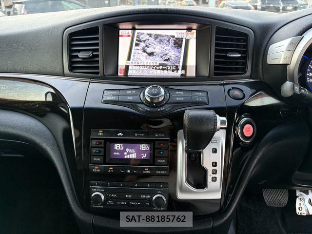 Nissan ELGRAND 2012-02 8626650-17