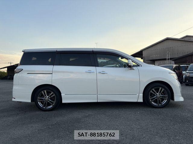 Nissan ELGRAND 2012-02 8626650-5