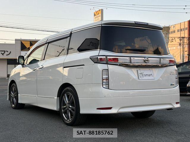 Nissan ELGRAND 2012-02 8626650-6