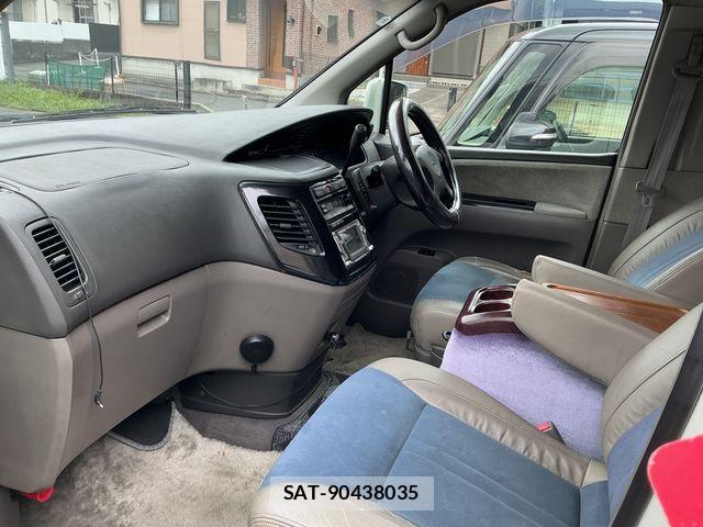 Nissan ELGRAND 2000-07 8658954-1