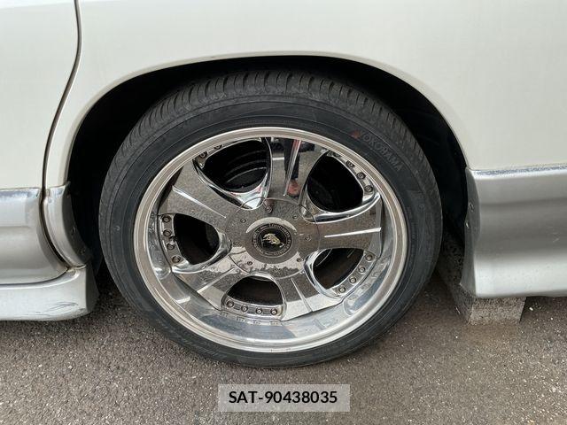Nissan ELGRAND 2000-07 8658954-3