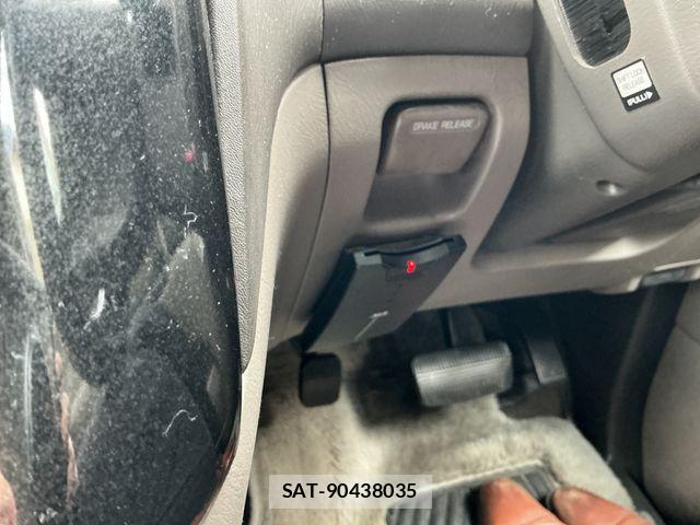 Nissan ELGRAND 2000-07 8658954-5