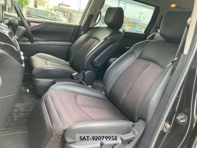 Nissan ELGRAND 2017-11 8658947-10