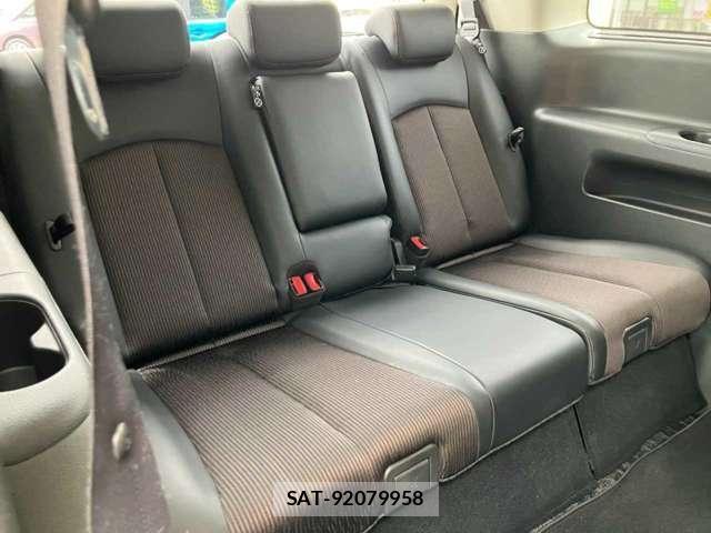 Nissan ELGRAND 2017-11 8658947-13