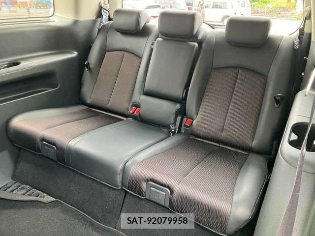 Nissan ELGRAND 2017-11 8658947-14