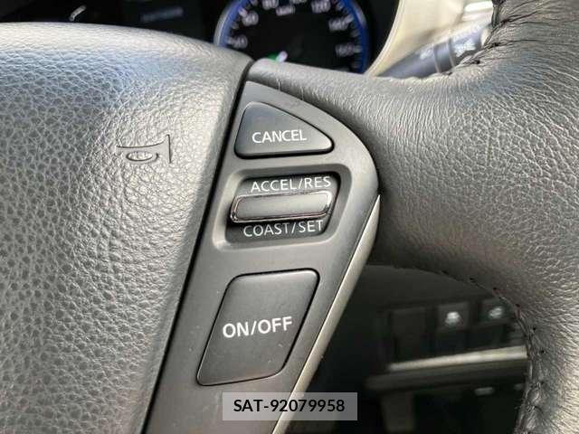 Nissan ELGRAND 2017-11 8658947-18