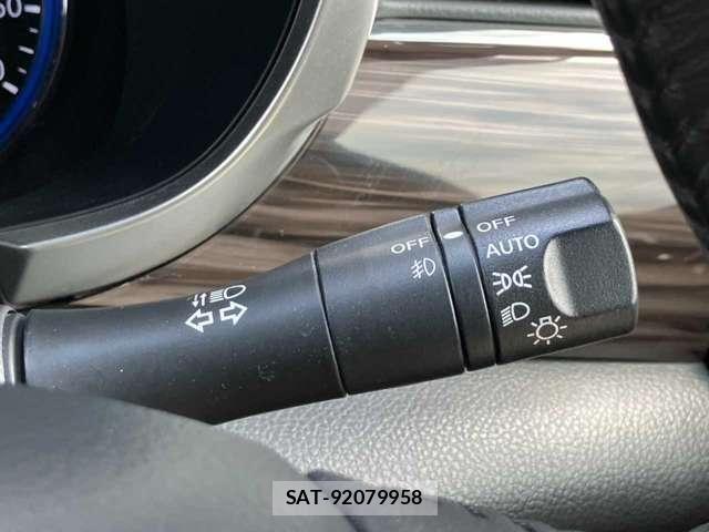 Nissan ELGRAND 2017-11 8658947-20