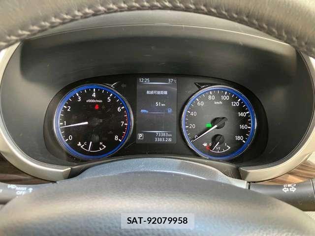 Nissan ELGRAND 2017-11 8658947-21