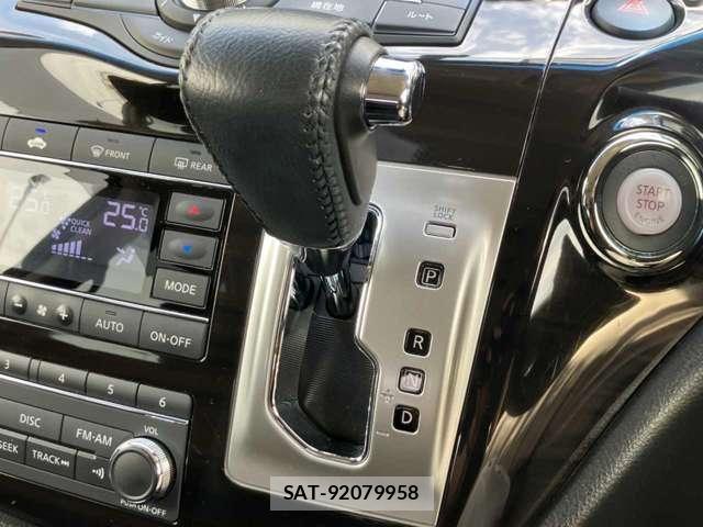 Nissan ELGRAND 2017-11 8658947-27