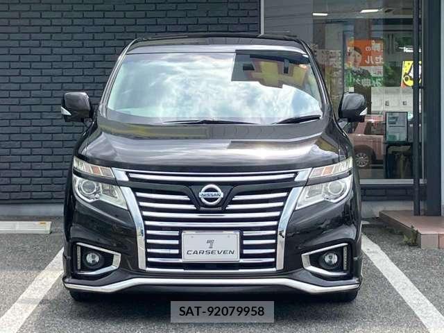 Nissan ELGRAND 2017-11 8658947-2