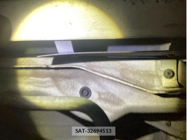 Nissan ELGRAND 2005-04 8666099-10