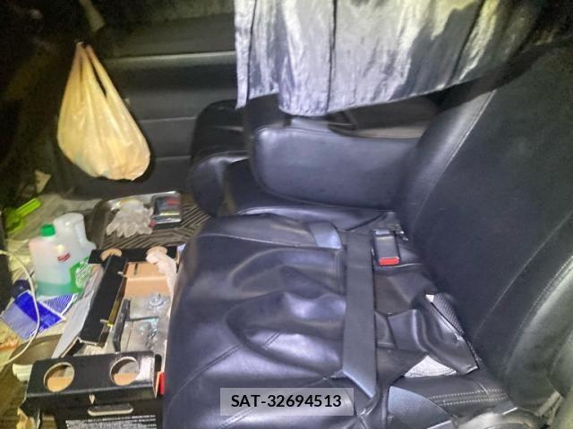 Nissan ELGRAND 2005-04 8666099-19