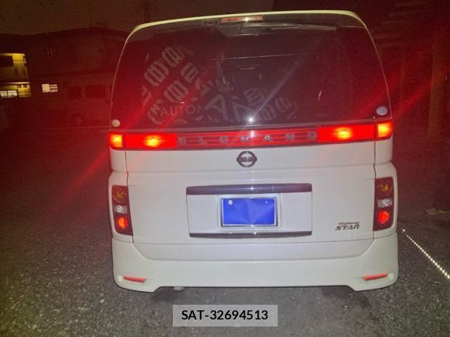 Nissan ELGRAND 2005-04 8666099-3