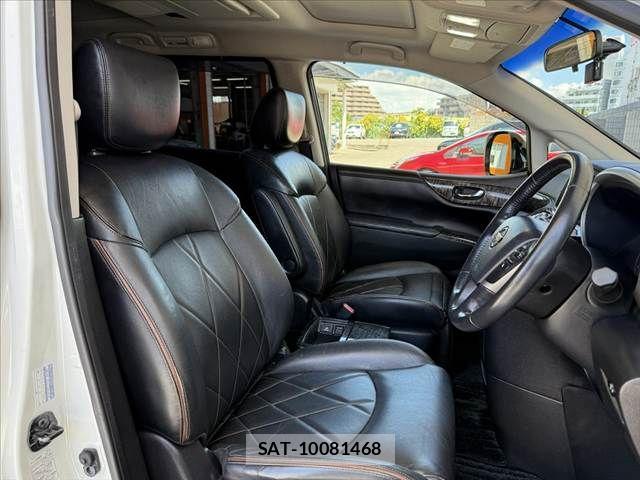 Nissan ELGRAND 2015-08 8658948-15