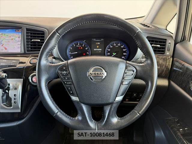 Nissan ELGRAND 2015-08 8658948-22