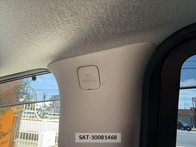 Nissan ELGRAND 2015-08 8658948-25