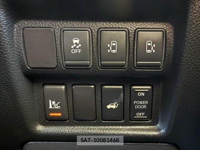 Nissan ELGRAND 2015-08 8658948-6