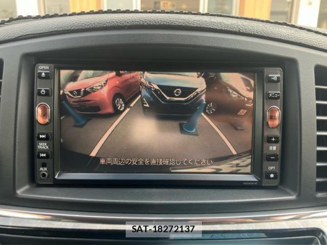 Nissan ELGRAND 2010-10 8658956-19