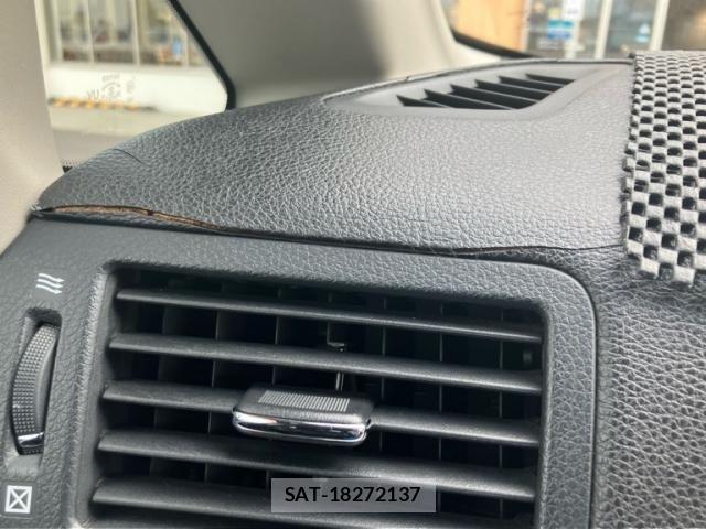 Nissan ELGRAND 2010-10 8658956-24