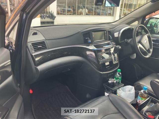 Nissan ELGRAND 2010-10 8658956-8