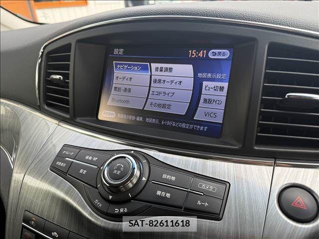 Nissan ELGRAND 2014-05 8666098-12