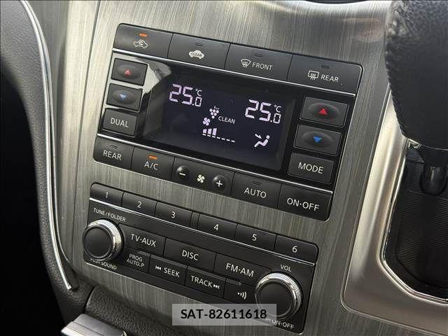 Nissan ELGRAND 2014-05 8666098-13