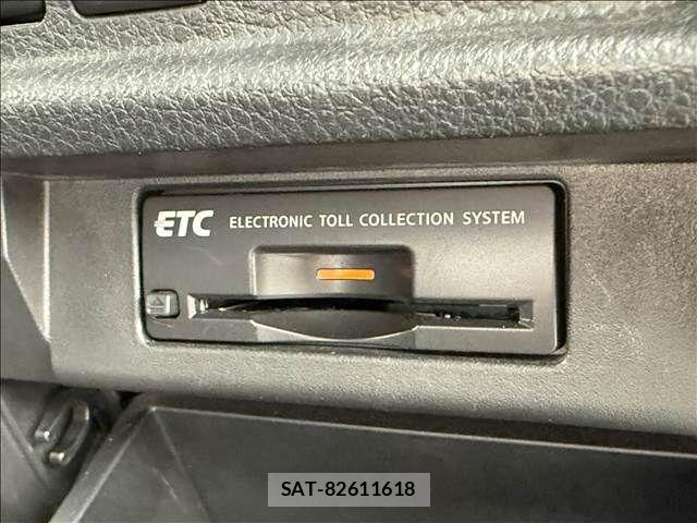 Nissan ELGRAND 2014-05 8666098-14