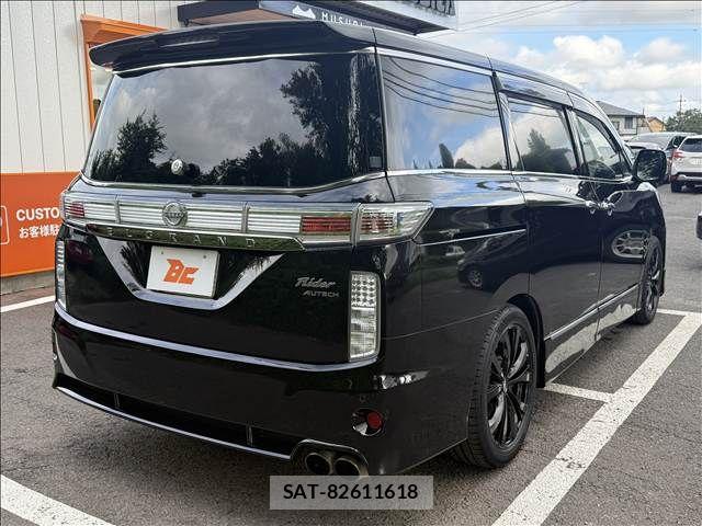 Nissan ELGRAND 2014-05 8666098-23