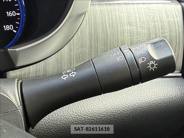 Nissan ELGRAND 2014-05 8666098-26