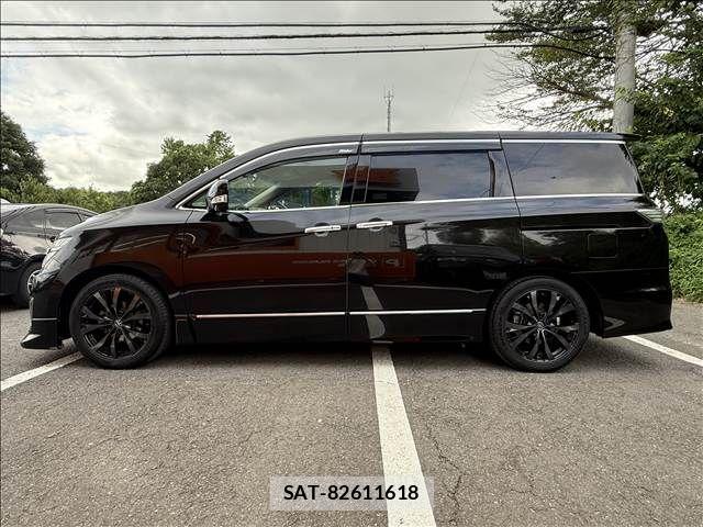 Nissan ELGRAND 2014-05 8666098-5
