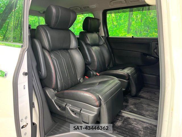Nissan ELGRAND 2021-11 8666096-10