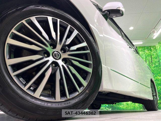 Nissan ELGRAND 2021-11 8666096-15