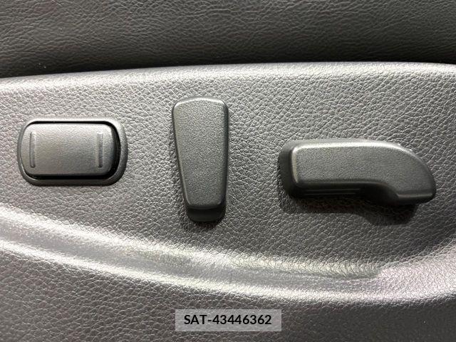 Nissan ELGRAND 2021-11 8666096-8