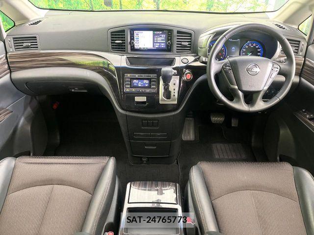 Nissan ELGRAND 2017-09 8658945-1