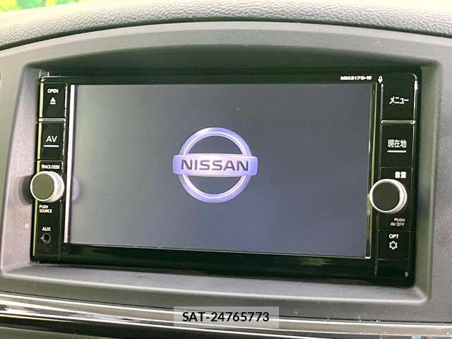 Nissan ELGRAND 2017-09 8658945-2
