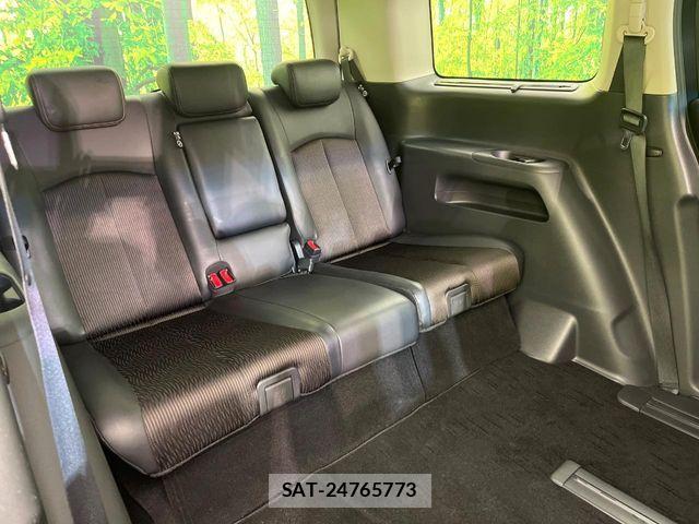 Nissan ELGRAND 2017-09 8658945-8