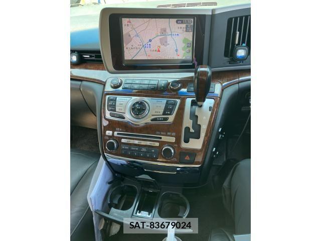 Nissan ELGRAND 2007-11 8658952-17