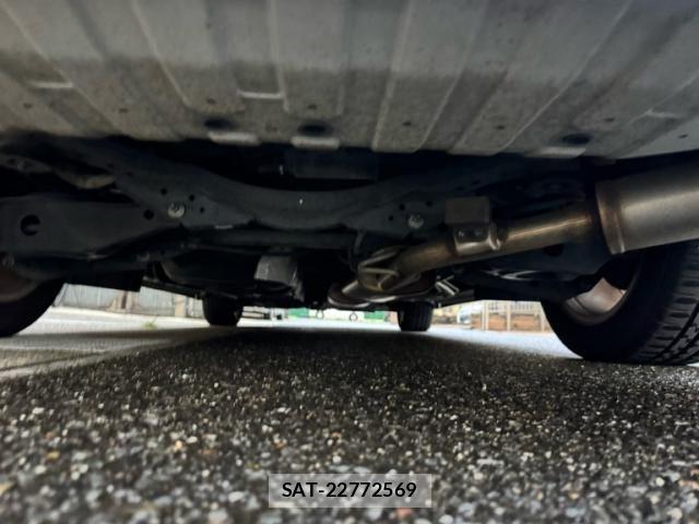 Nissan ELGRAND 2013-10 8666101-7