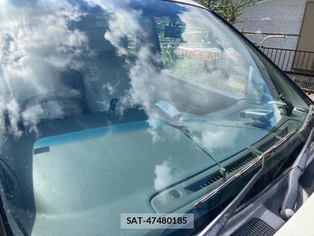 Nissan ELGRAND 1997-09 8658949-4