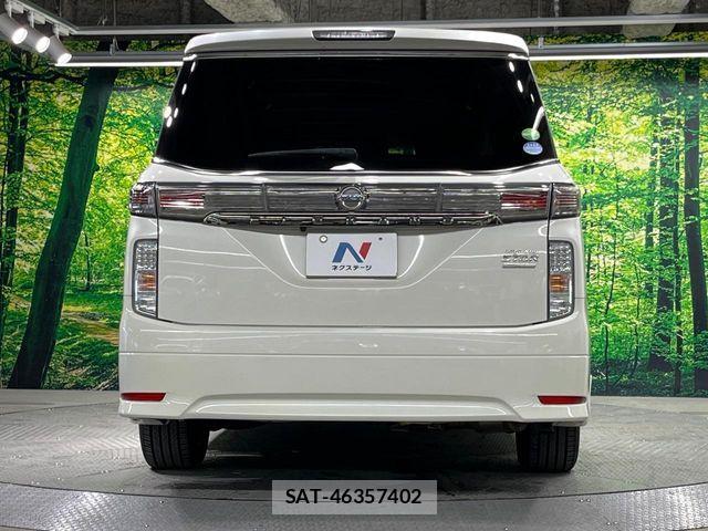 Nissan ELGRAND 2017-03 8658946-14