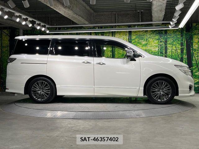 Nissan ELGRAND 2017-03 8658946-15