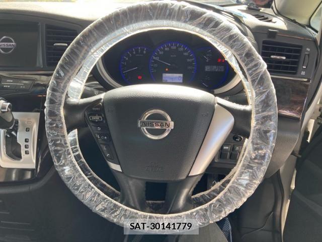 Nissan ELGRAND 2011-09 8658955-11