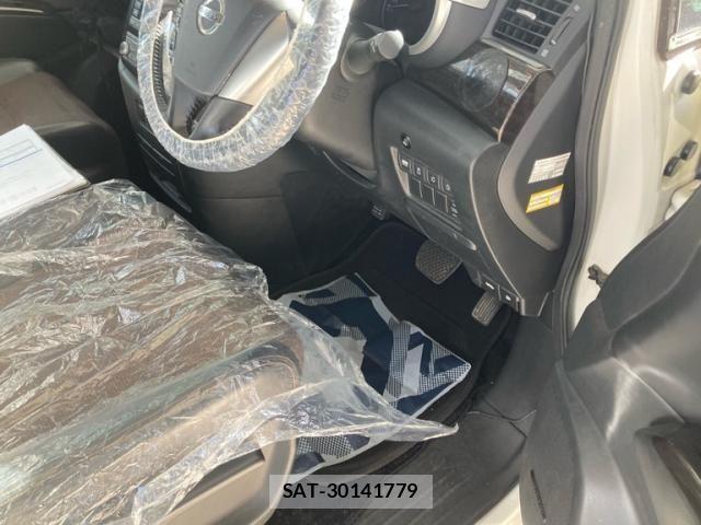 Nissan ELGRAND 2011-09 8658955-12